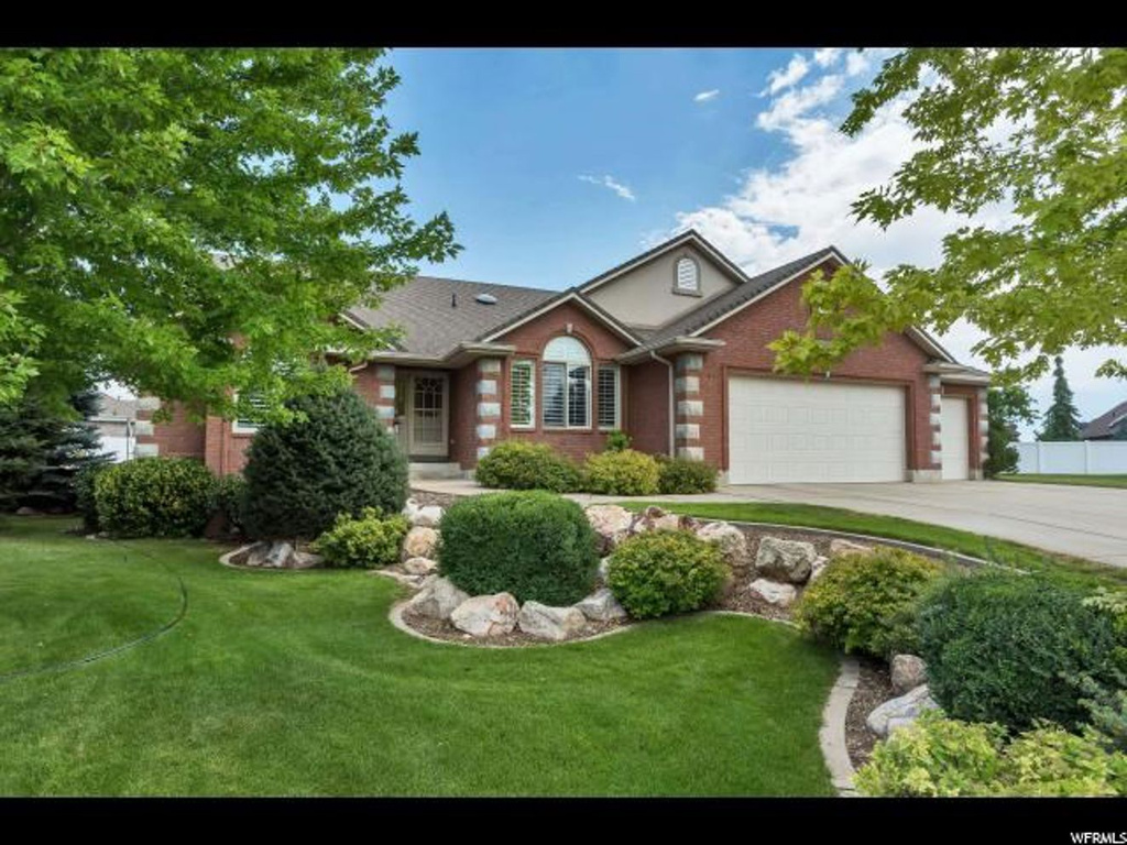 5574 S 175 E, Washington Terrace, UT 84405