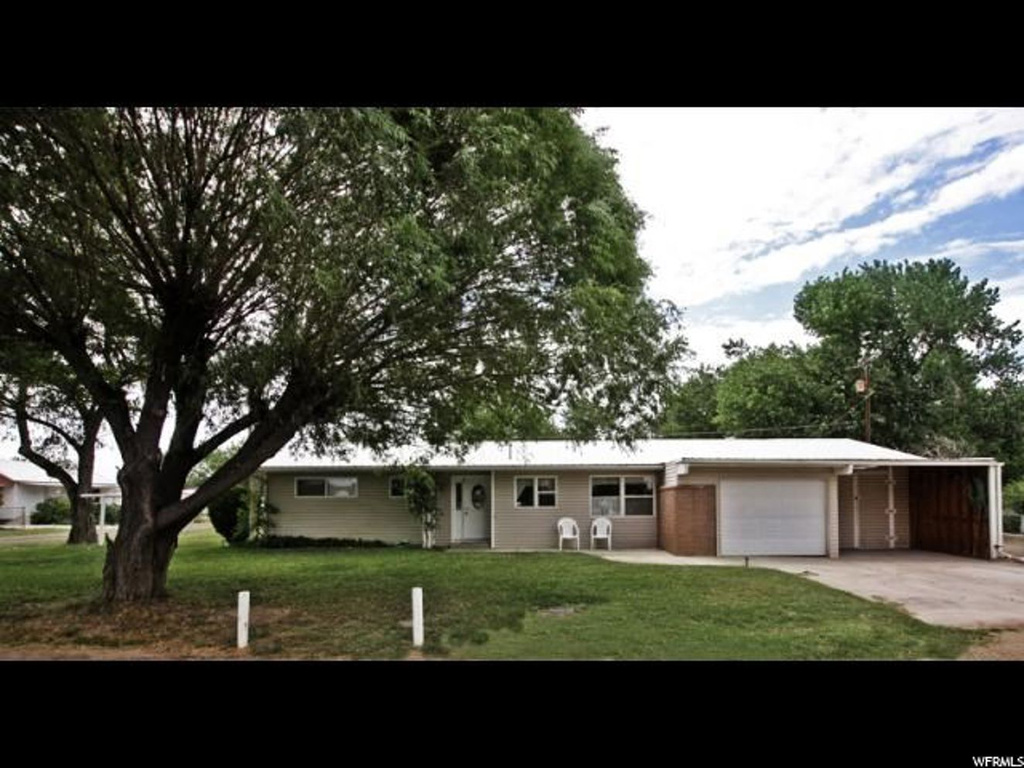 115 N 925 E, Green River, UT 84525