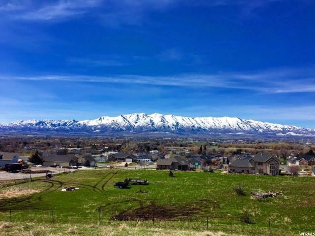 565 N 300 E #18, Millville, UT 84326