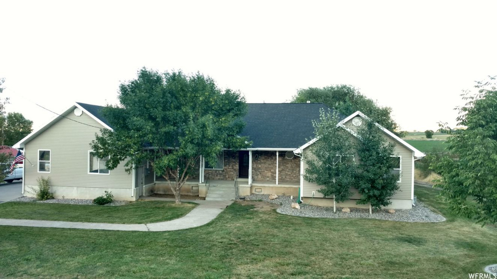 1202 S 200 E, Wellsville, UT 84339