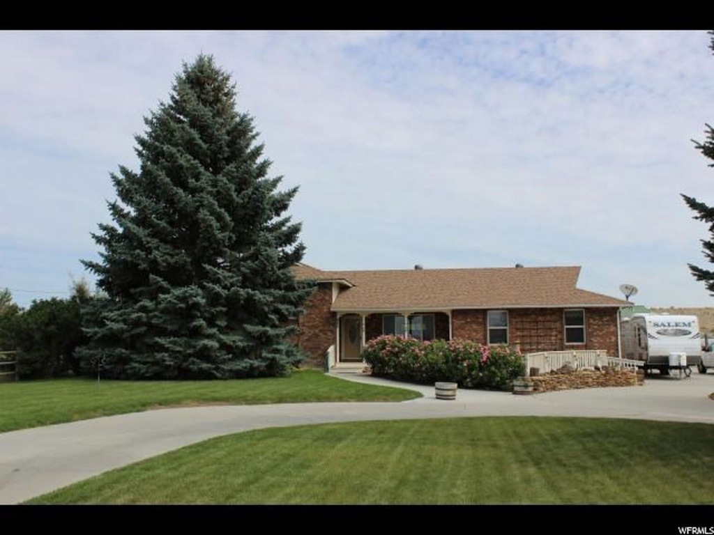 825 E 100 S, Ferron, UT 84523