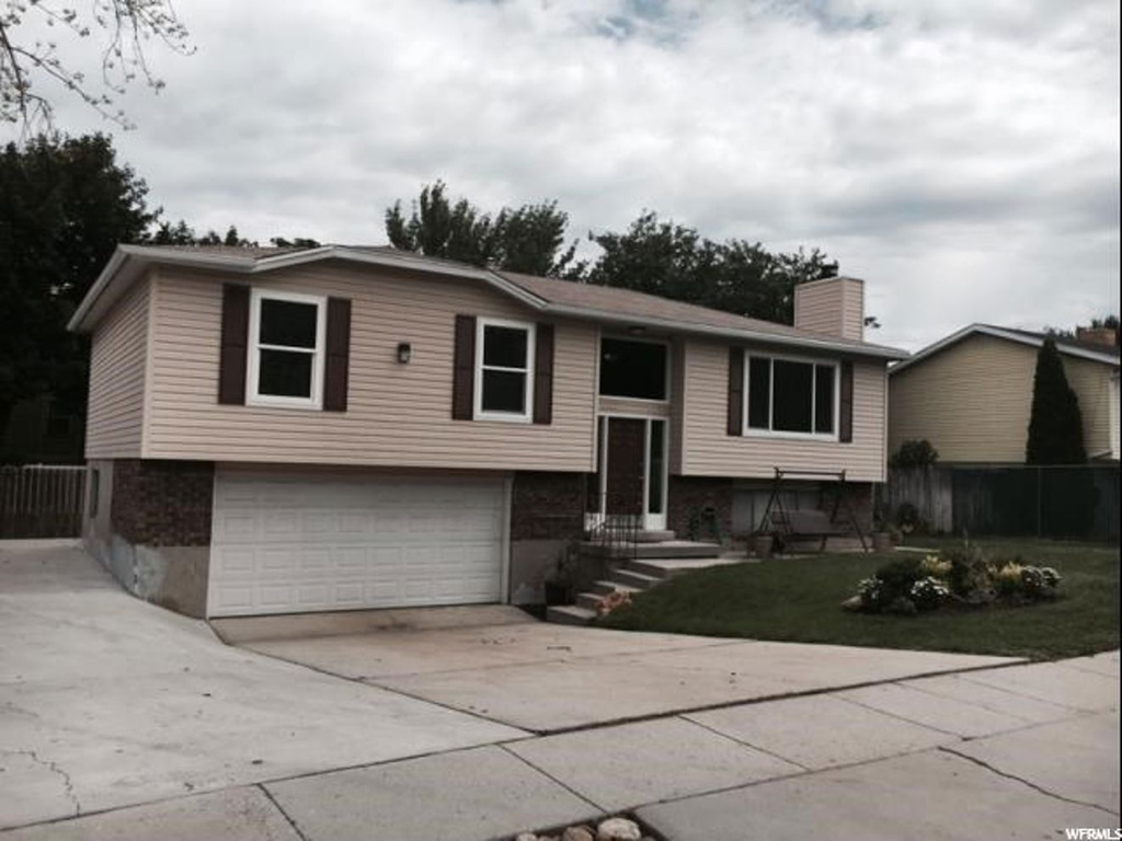 833 E Lazon S, Sandy, UT 84094