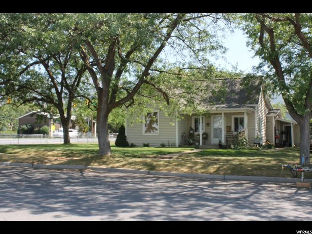 186 N 100 E, Kaysville, UT 84037