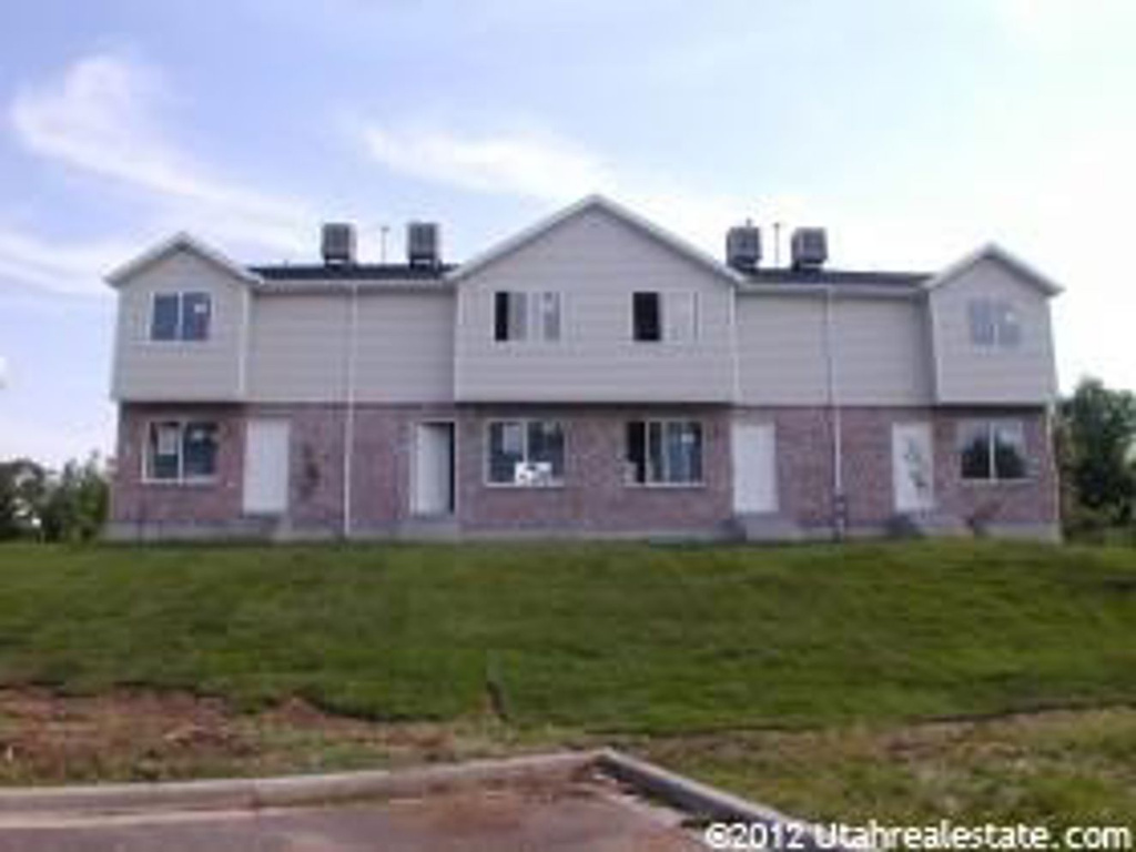 288 S 500 E #6, Clearfield, UT 84015