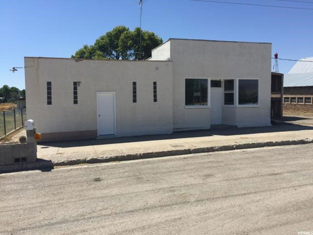35 E Depot St, Weston, ID 83286