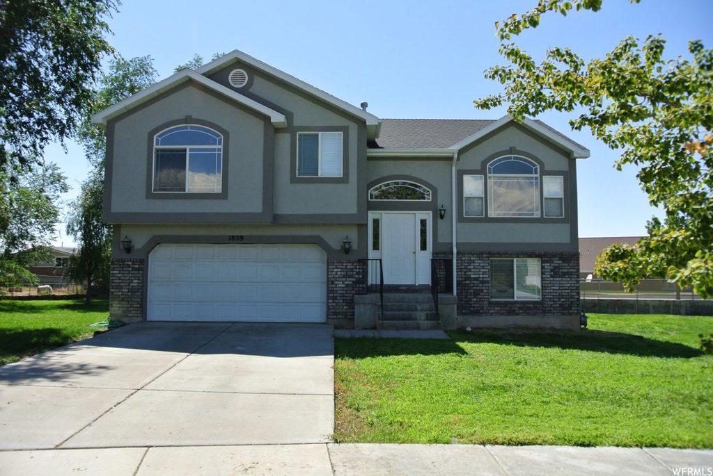 1859 N 2895 W, Clinton, UT 84015