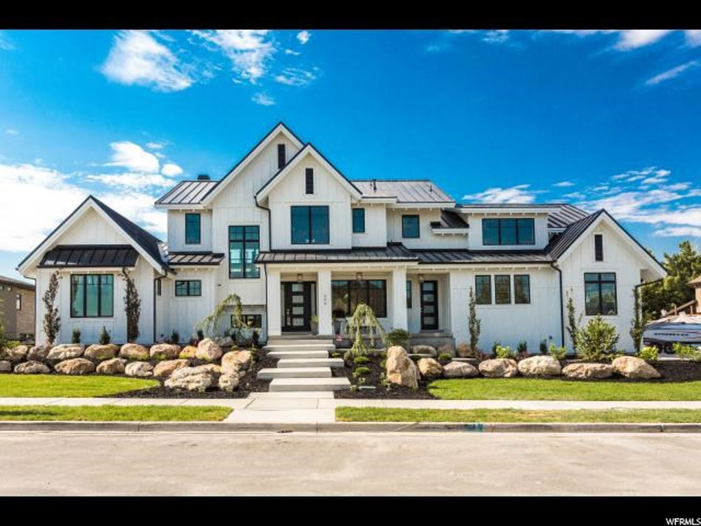446 E Bowden St S, Sandy, UT 84070