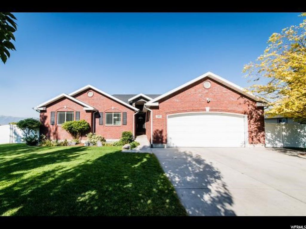 395 N 200 E, Hyde Park, UT 84318