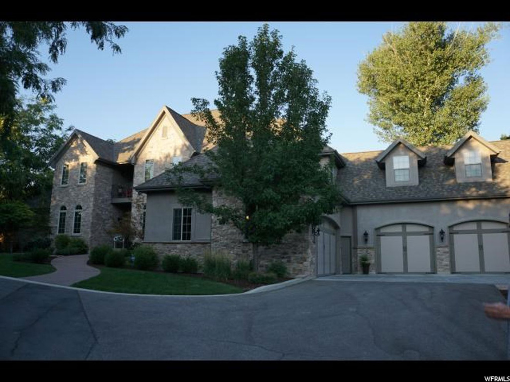 2355 Wanderbrook Ln E, Holladay, UT 84124