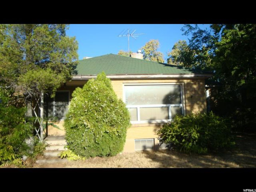 5878 S 1900 W, Roy, UT 84067
