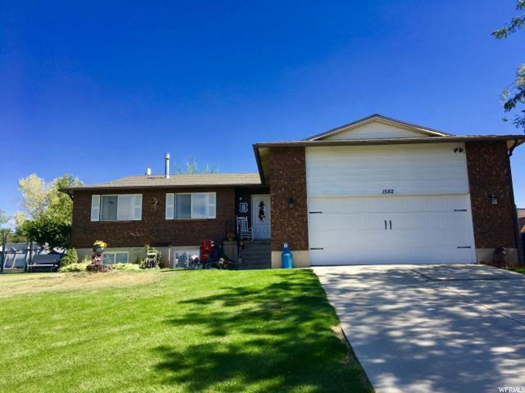 1582 N 1300 W, Clinton, UT 84015