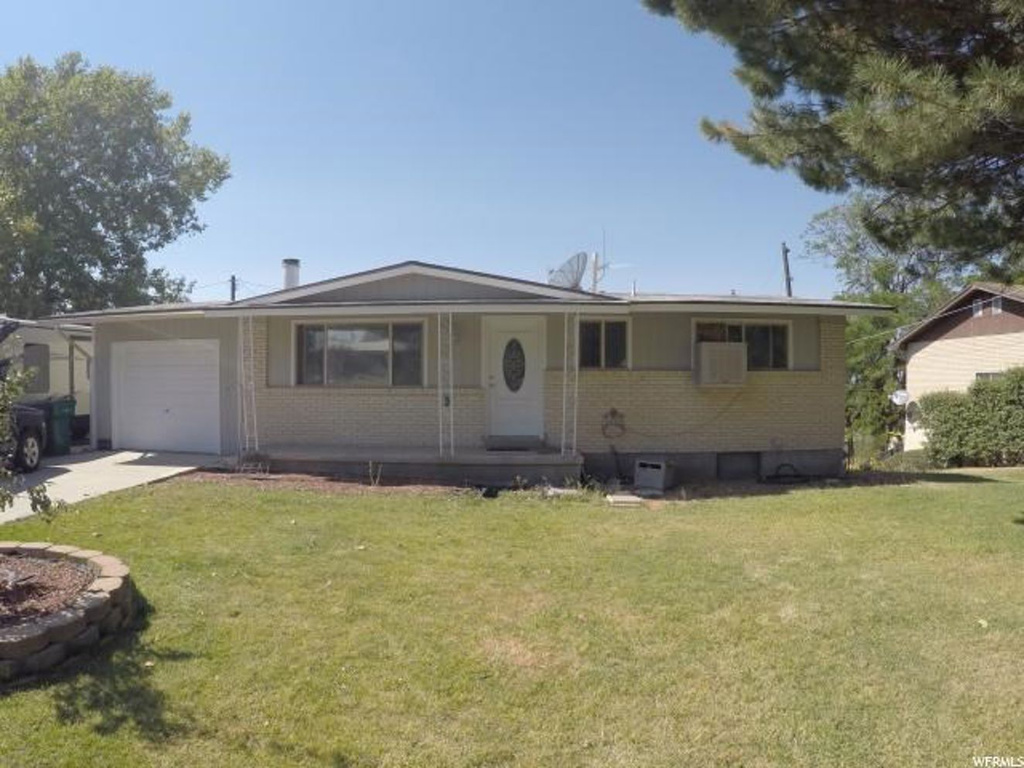 4335 S 2450 W, Roy, UT 84067