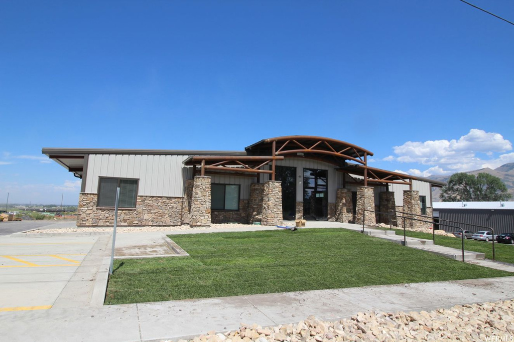 40 W 300 N, Hyrum, UT 84319