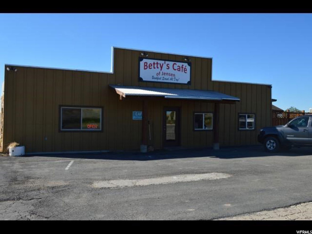 7682 E Hwy 40, Jensen, UT 84035