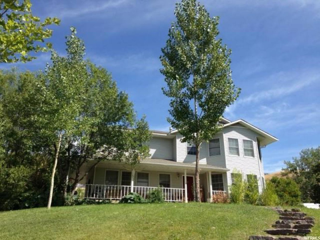 1290 E 4400 N, Hyde Park, UT 84318