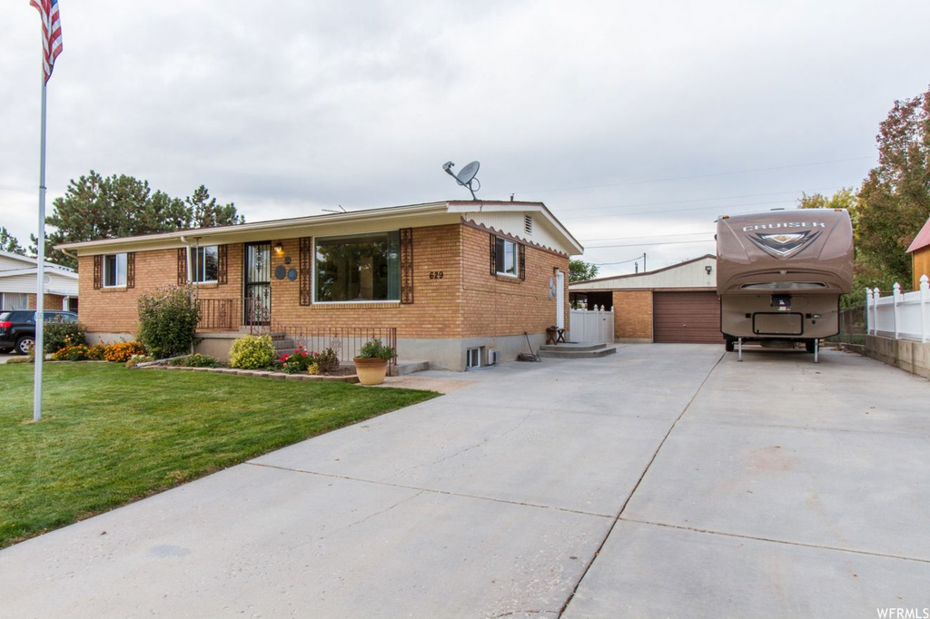 629 E Julie Dr, Layton, UT 84041