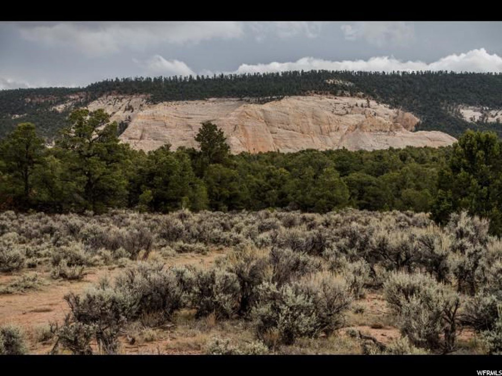 700 S Highway 12 St E, Grover, UT 84773