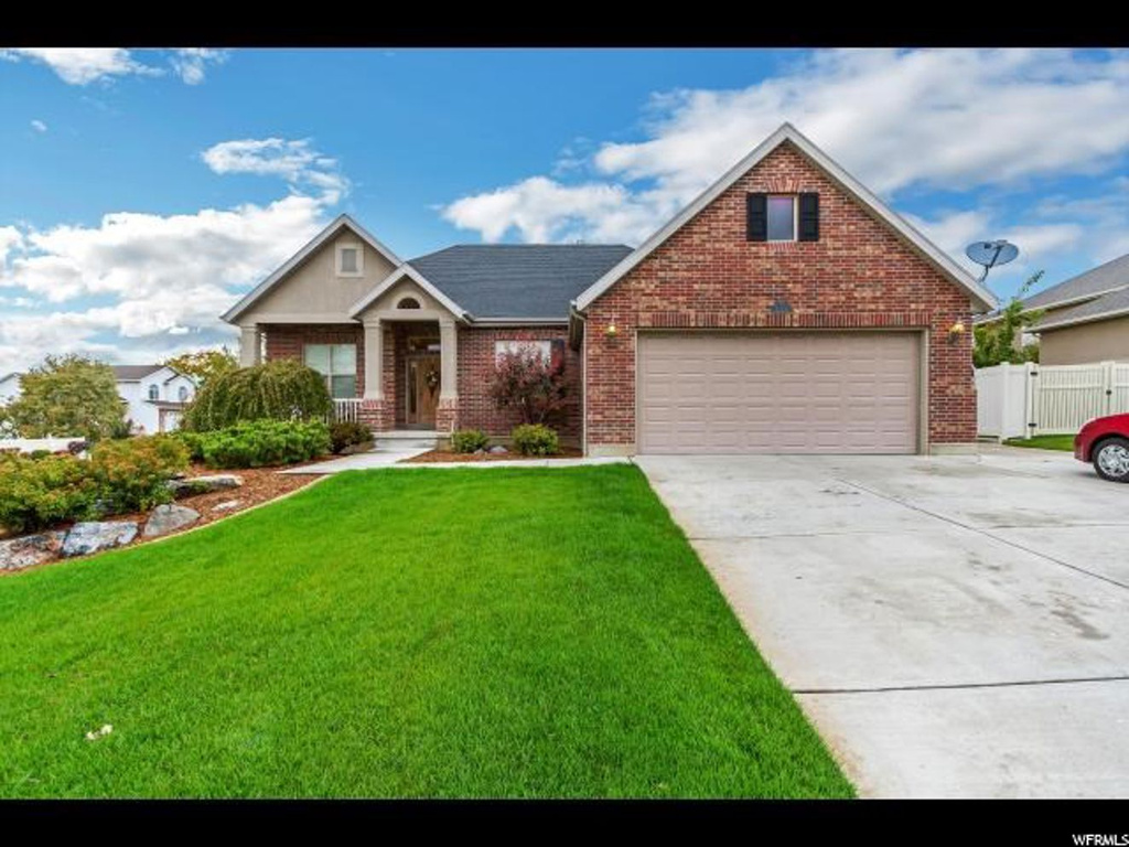 1219 E 425 N, Layton, UT 84040