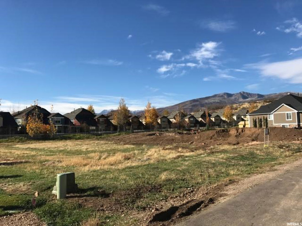 568 E Dutch Summit Ct, Midway, UT 84049