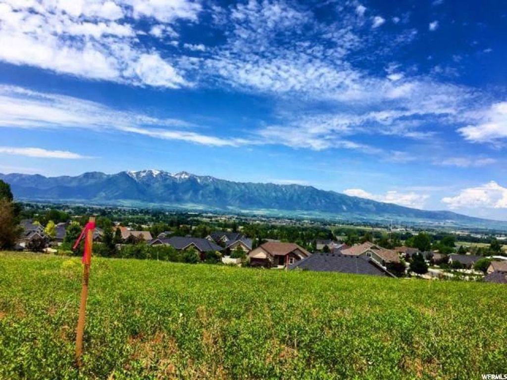 611 N 250 E #6, Millville, UT 84326