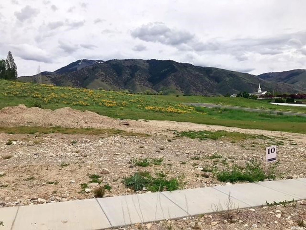 528 N 250 E #10, Millville, UT 84326