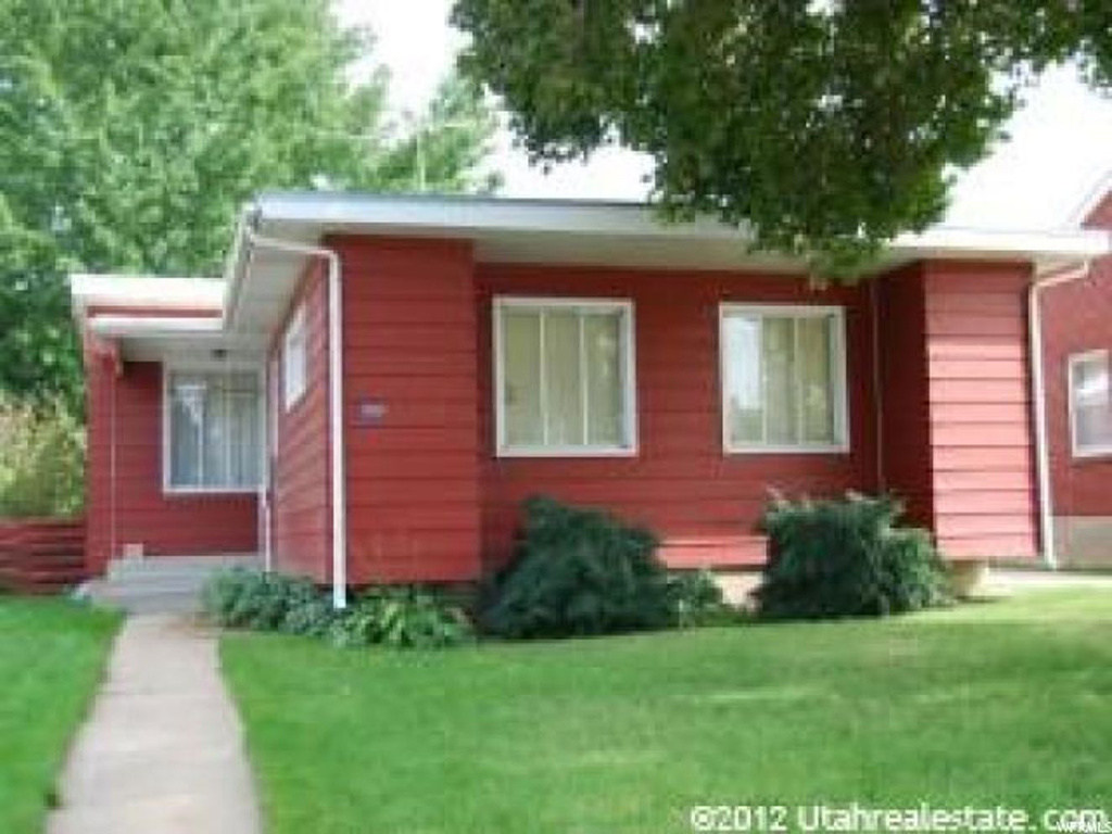 1050 S Adams Ave E, Ogden, UT 84404