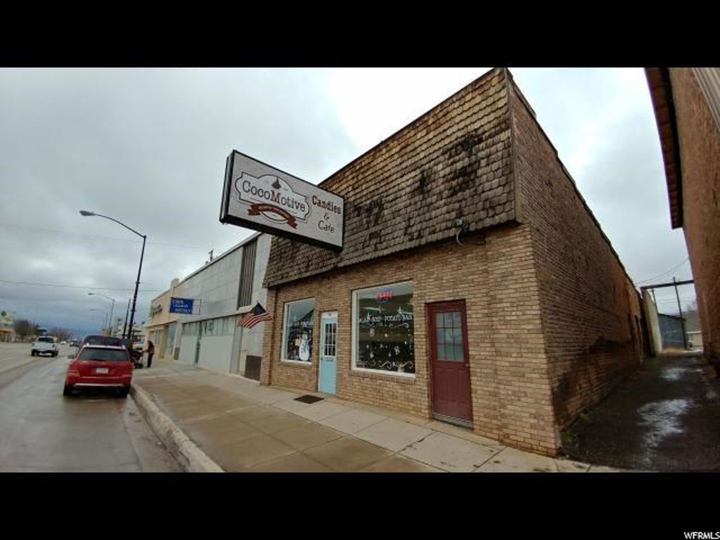 68 S Main, Richfield, UT 84701
