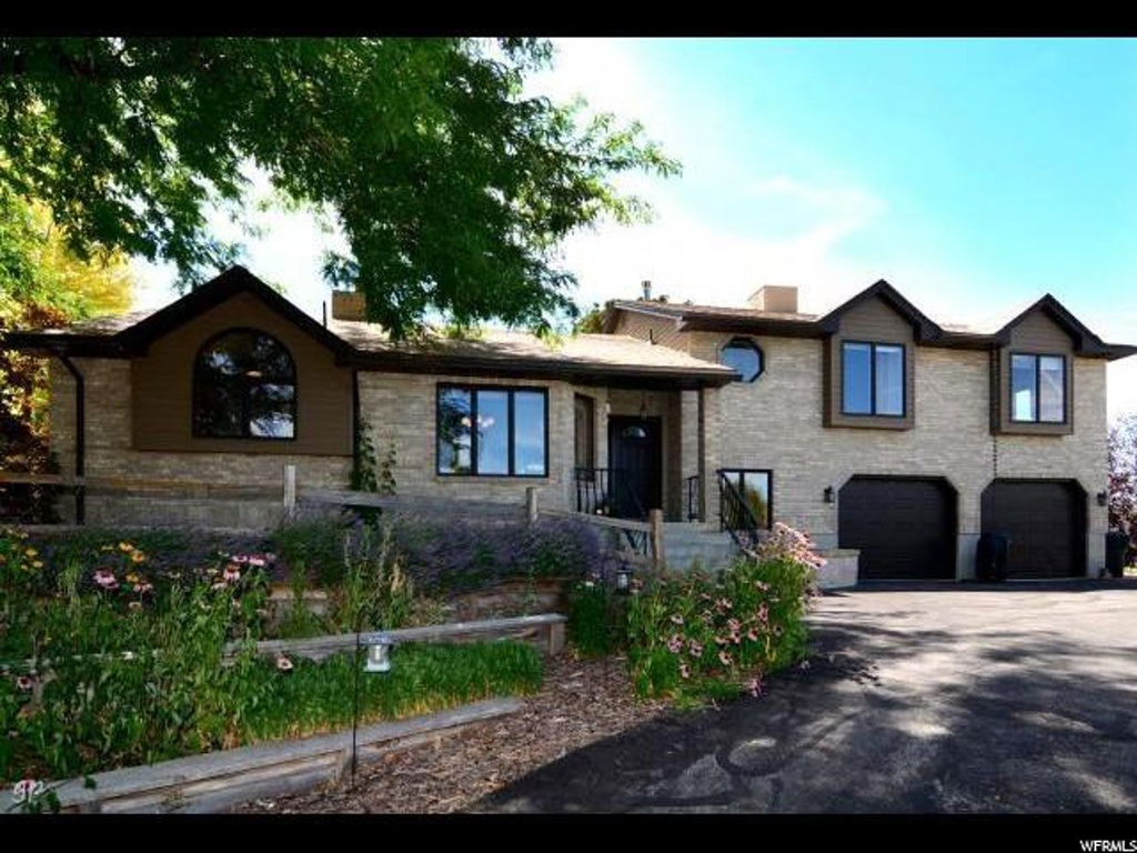 624 E Center St, Providence, UT 84332