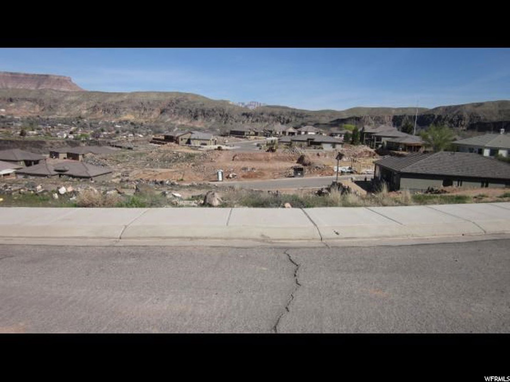 #77, Hurricane, UT 84737