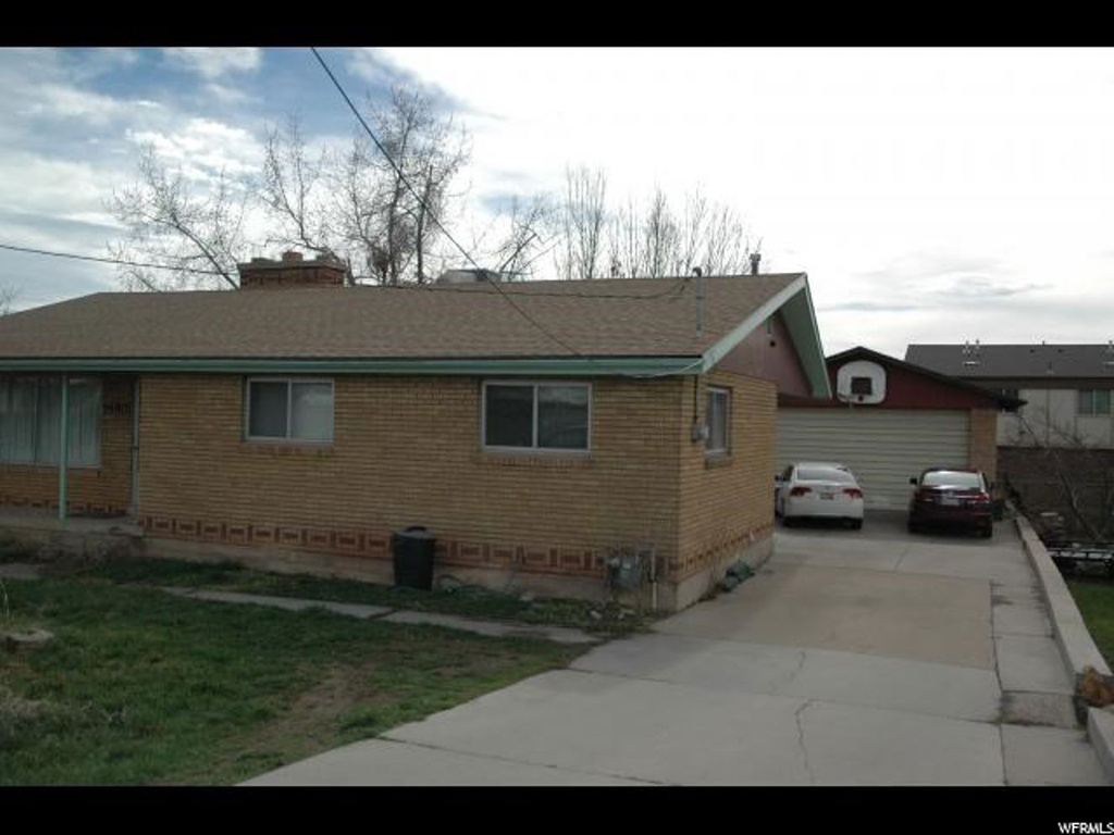 1480 S State St, Clearfield, UT 84015