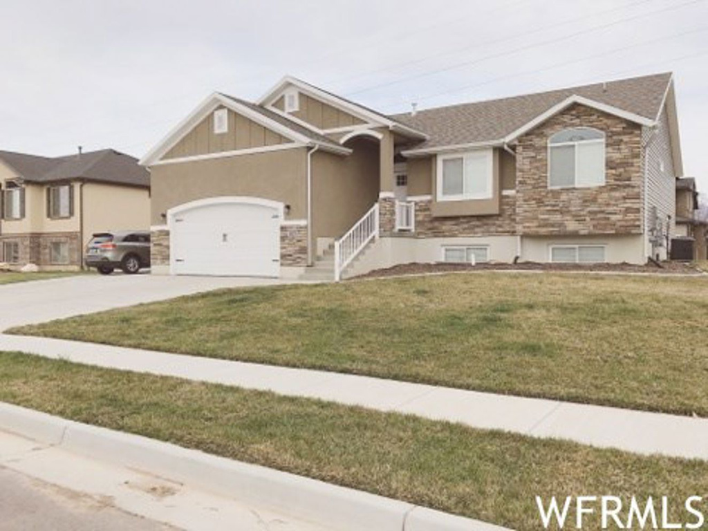 5472 S 3200 W, Roy, UT 84067