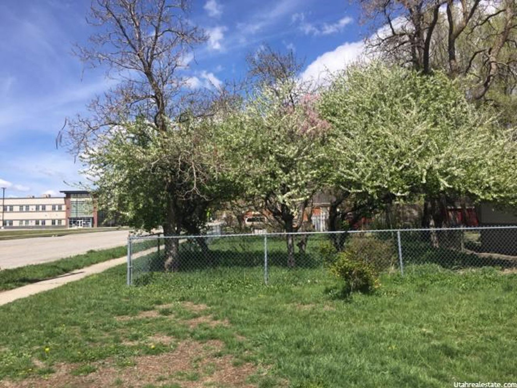 202 15th St #27, Ogden, UT 84404