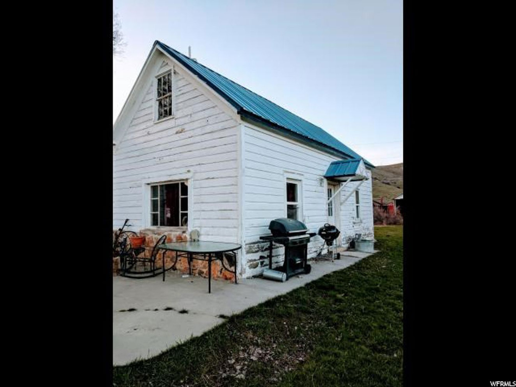 797 N Main St, Mantua, UT 84324