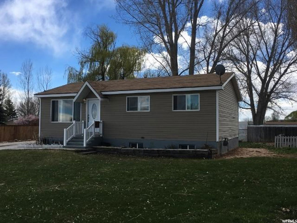 756 E 400 N, Roosevelt, UT 84066