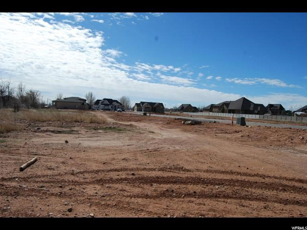 1159 W Grayhawk Loop #43, Roosevelt, UT 84066