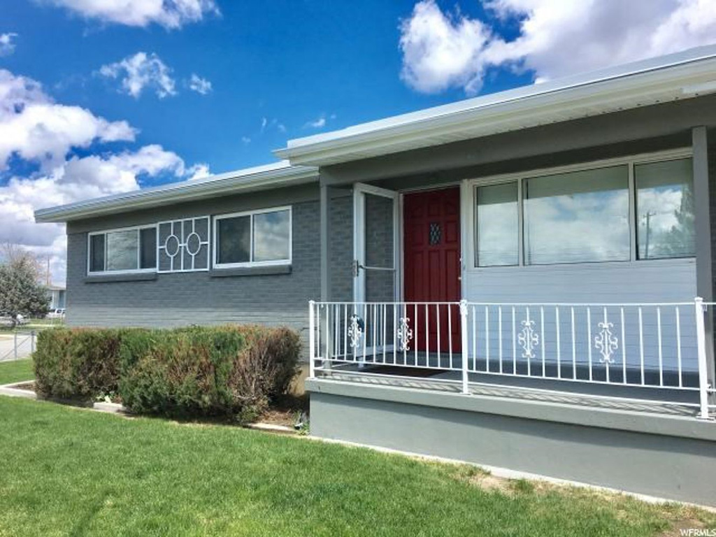 729 E Larkspur Dr, Sandy, UT 84094