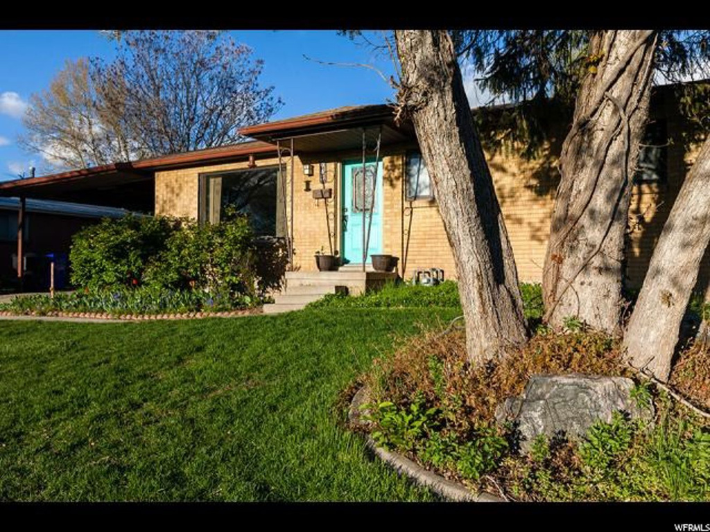 943 S 400 W, Bountiful, UT 84010