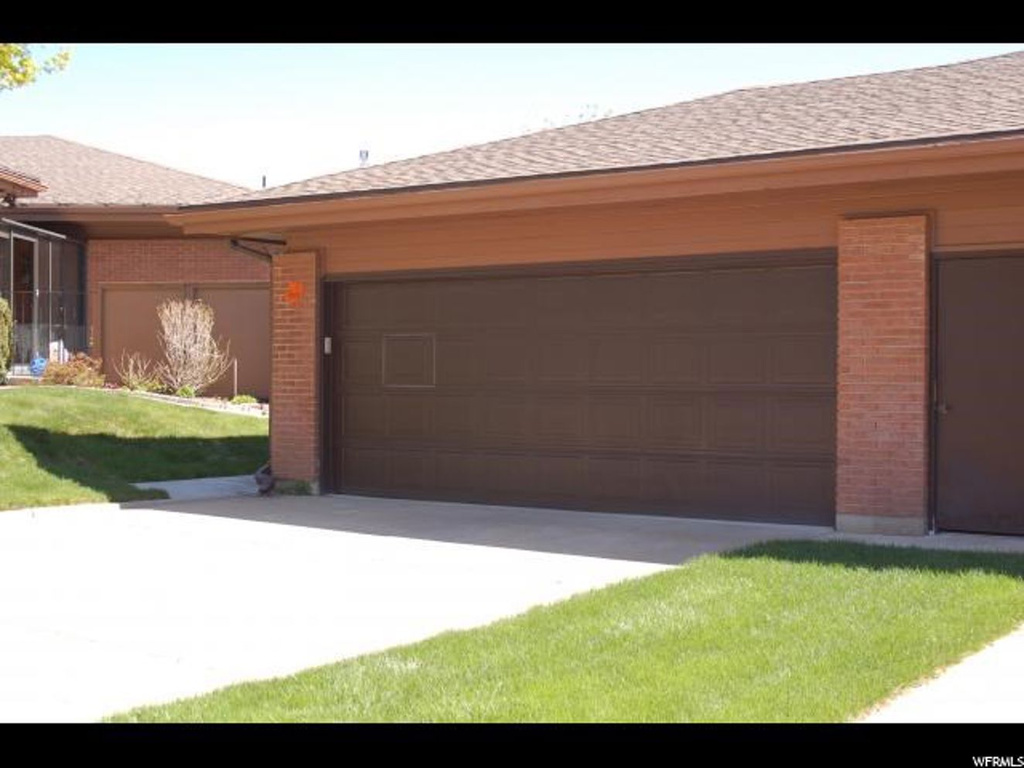 1909 S Mapleview Dr E, Bountiful, UT 84010