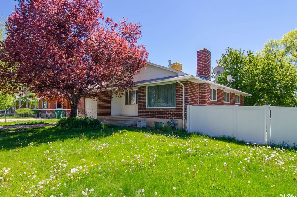 744 Lindsay St, Layton, UT 84041