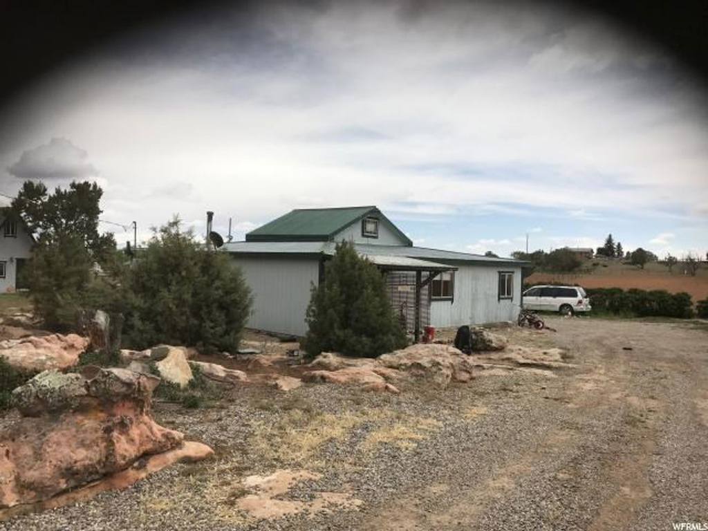 736 E 500 S, Blanding, UT 84511