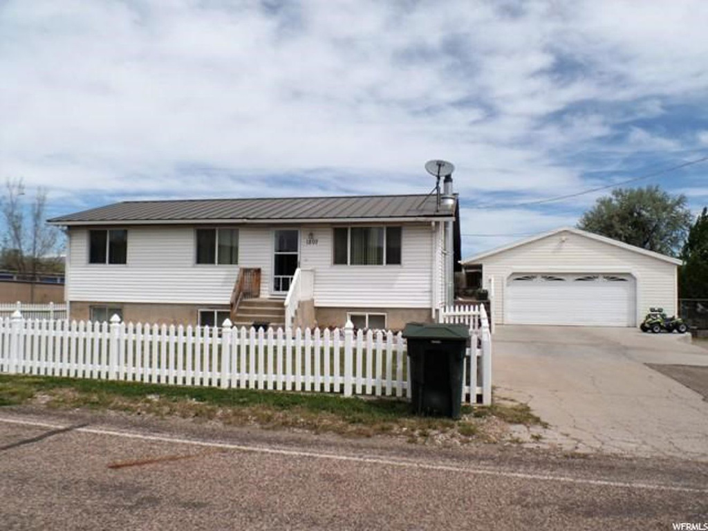 1207 E 1750 S, Vernal, UT 84078