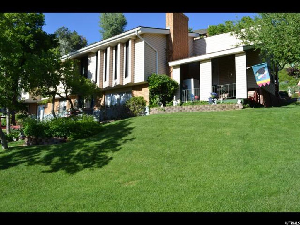 1364 N Nola Dr E, Centerville, UT 84014