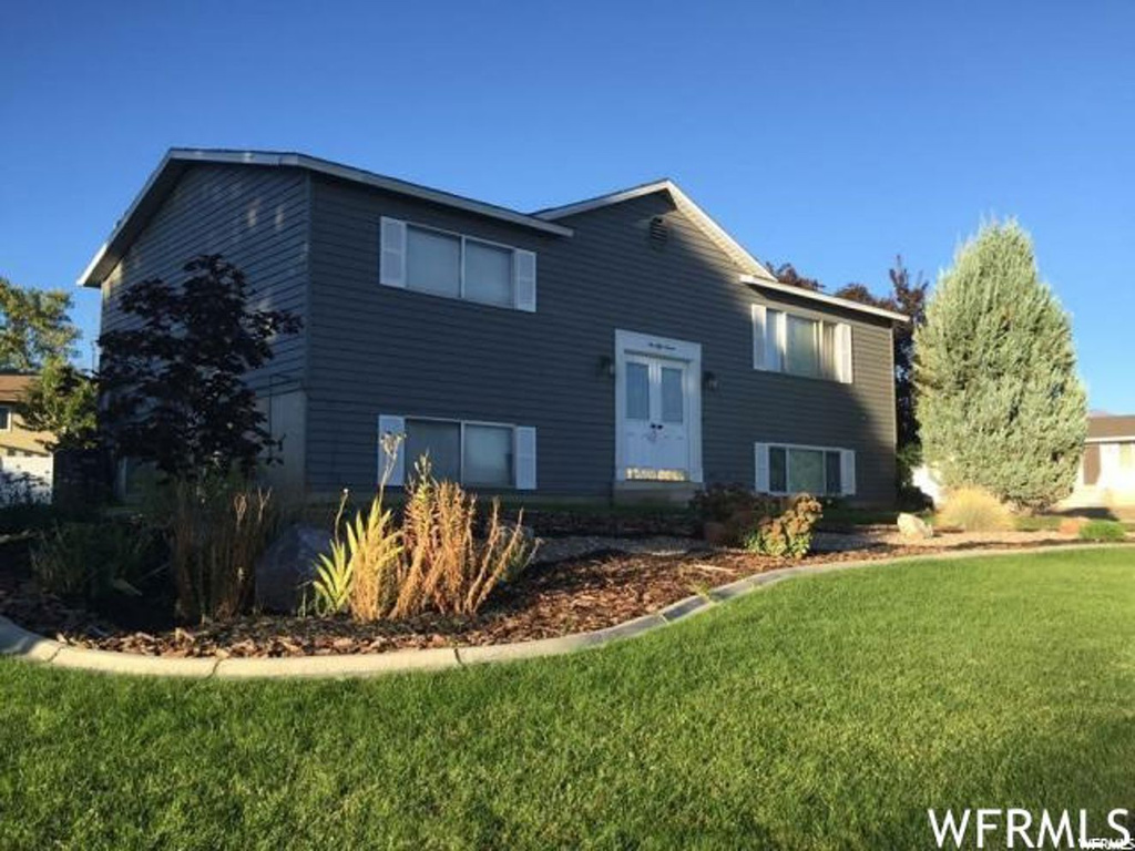657 W 700 N, Clearfield, UT 84015