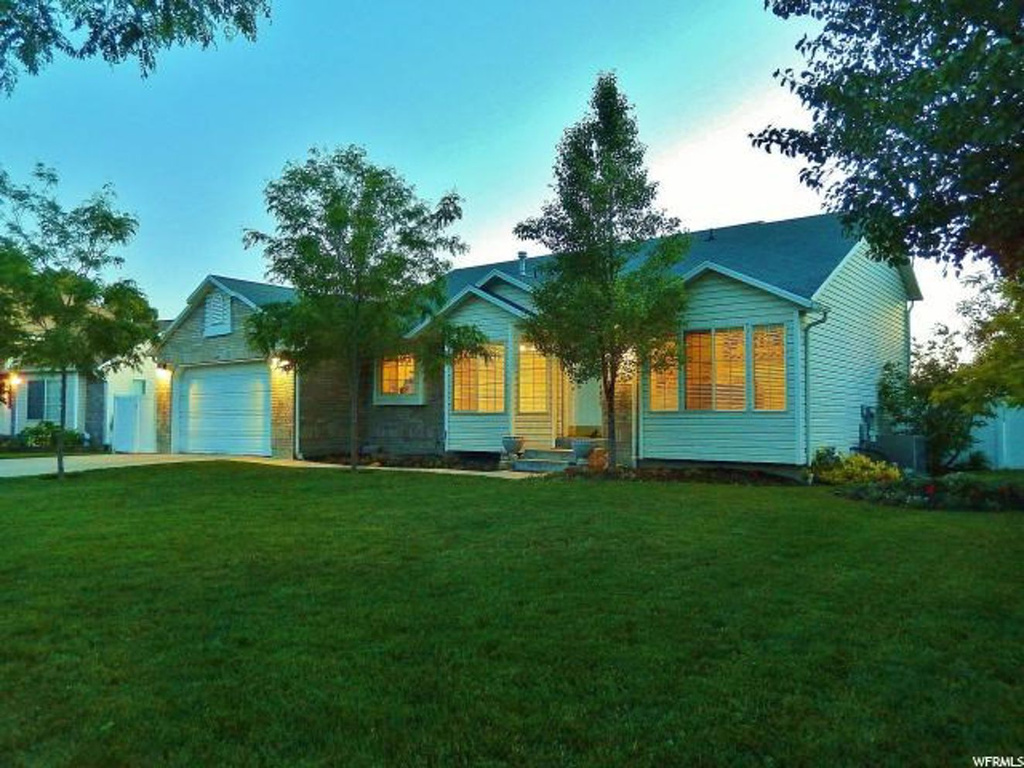 7740 S Devin Pl, Midvale, UT 84047