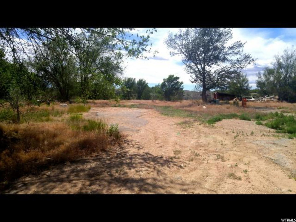 3074 S 2500 E #2, Vernal, UT 84078
