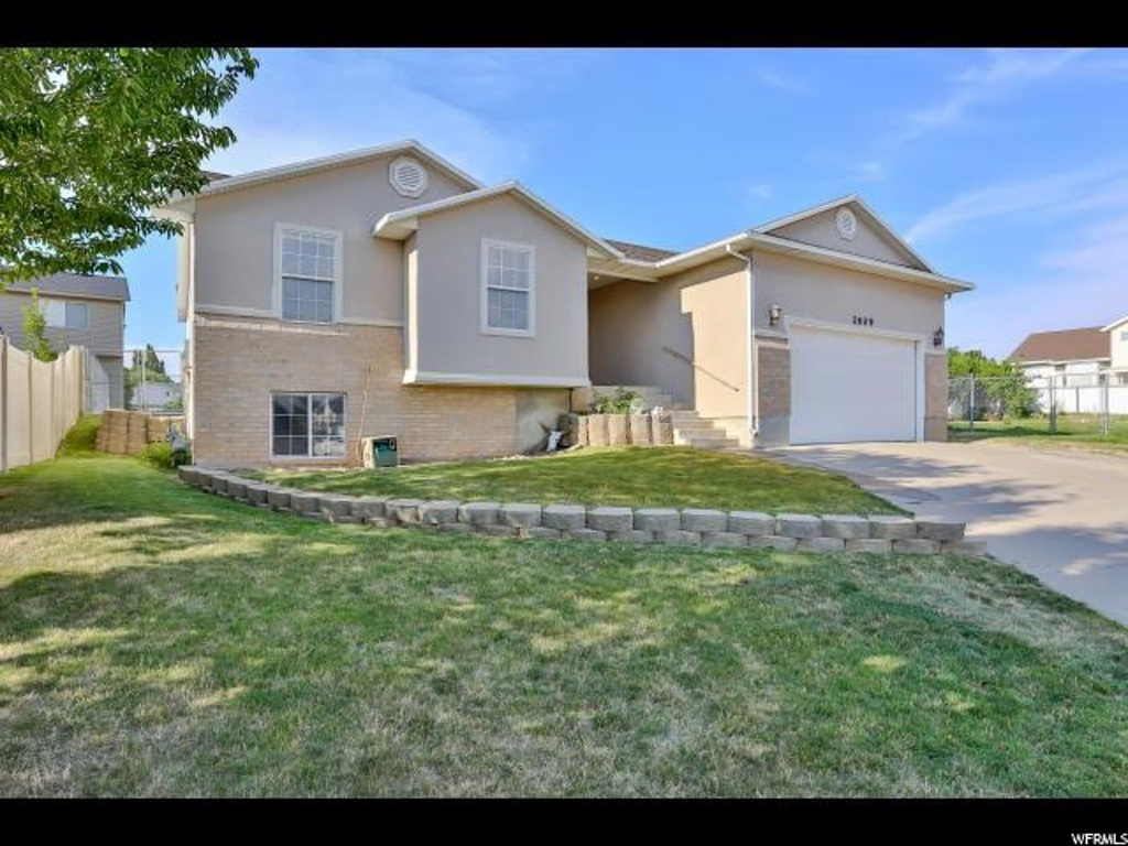 2609 S 200 E, Clearfield, UT 84015