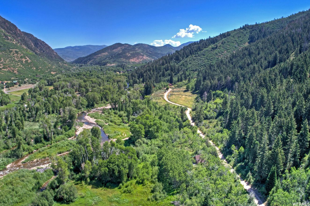 199 E Weber Canyon Rd, Oakley, UT 84055
