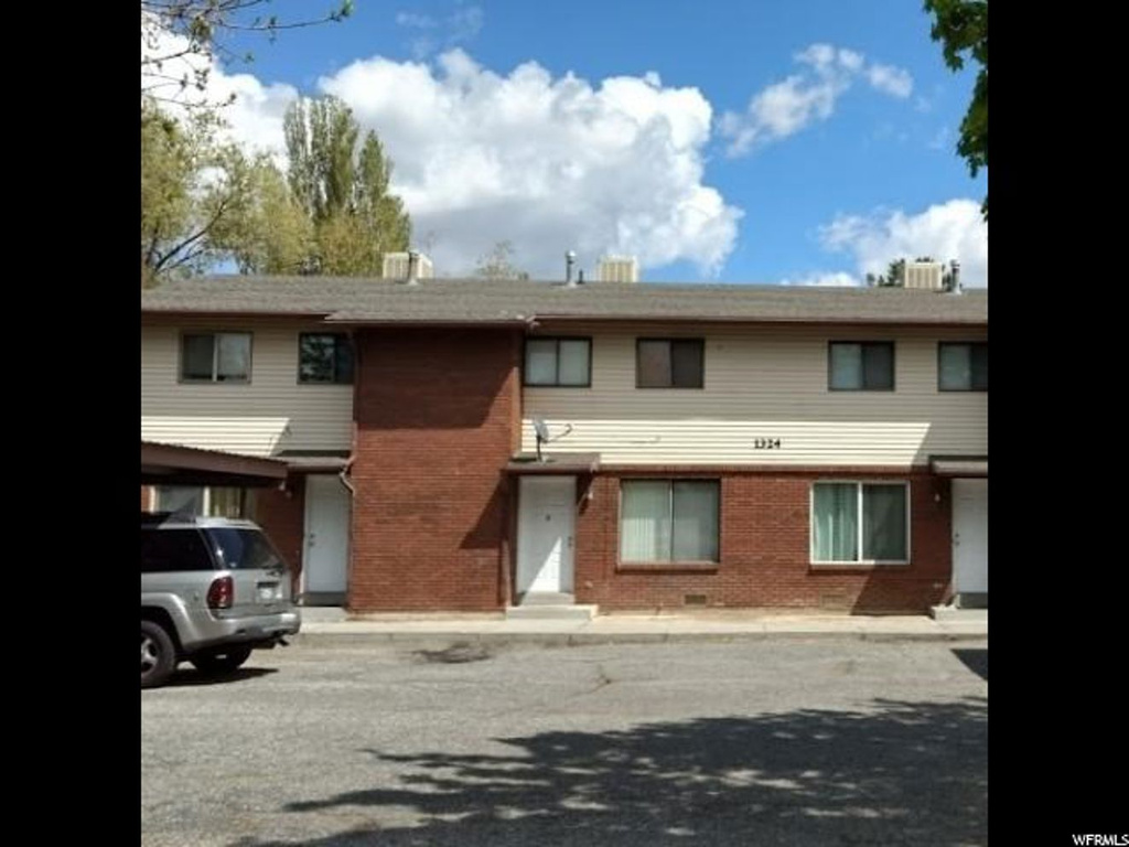 1324 S Lincoln Ave E, Ogden, UT 84404