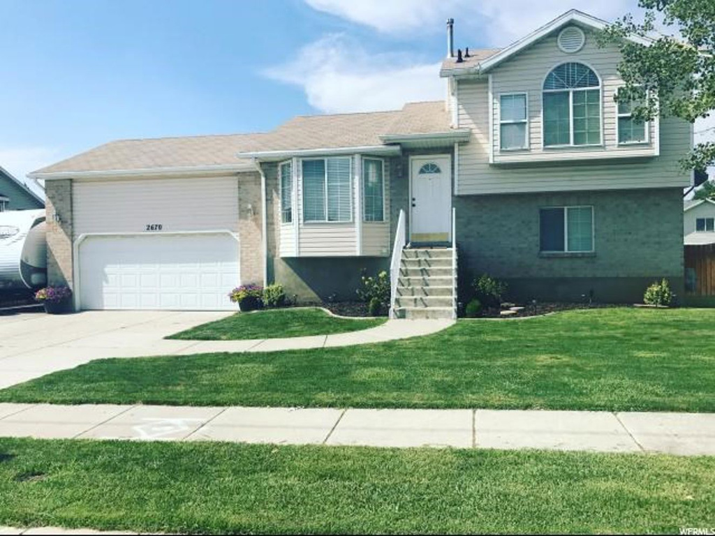2670 W 4000 S, Roy, UT 84067