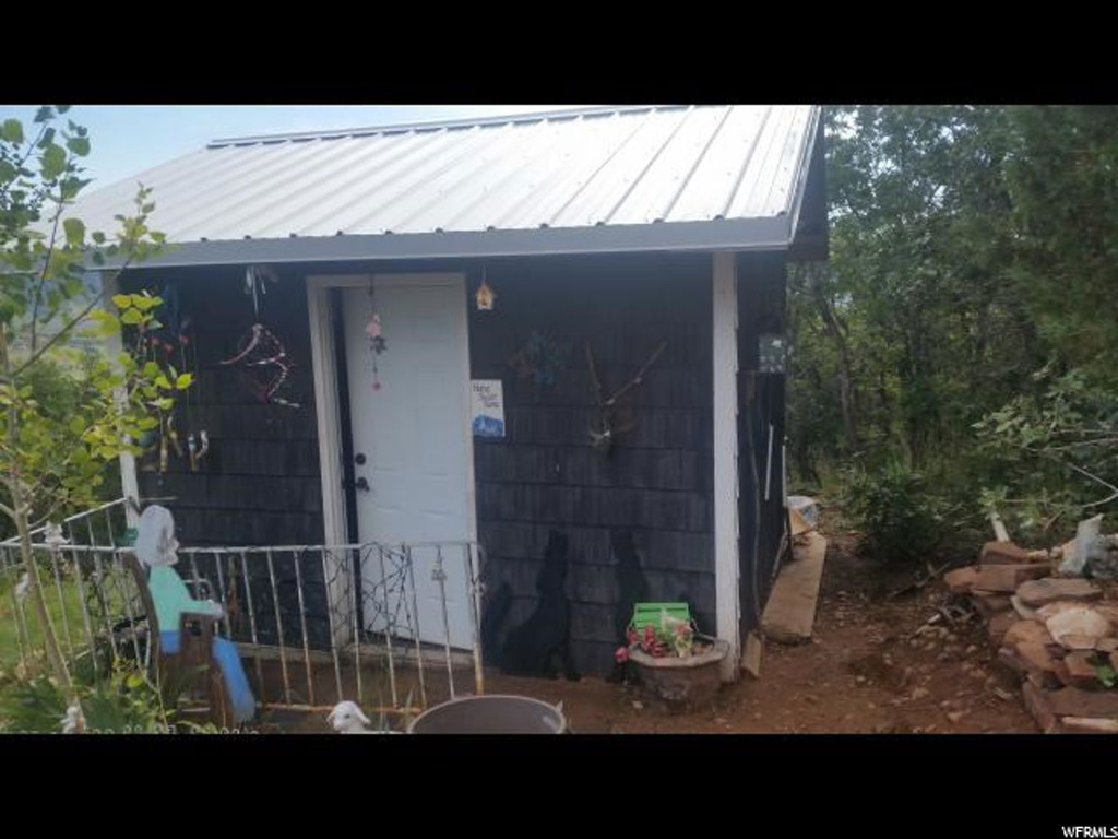 1064 E Tabby Access S #18, Tabiona, UT 84072